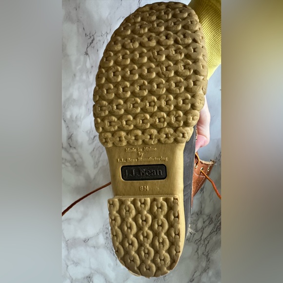 L.L. Bean Ladies Duck Boots with Flannel Lined 8” - Picture 8 of 16